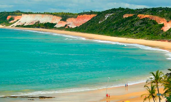 Praias de Arraial d'Ajuda: Guia Completo 2026